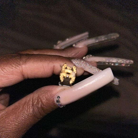 Amber - Picture 9 of 17